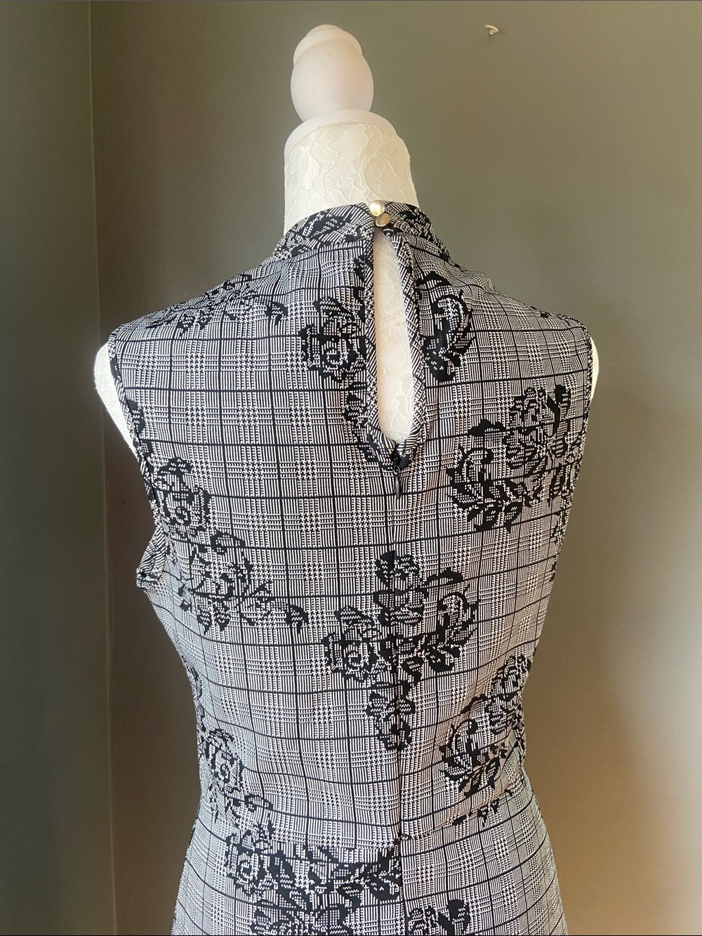 Nanette Lepore “Gypsy Rose” Floral Dress - Picture 6 of 8